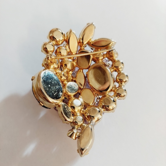 Vintage 50s red Julianna rhinestone iridescent aurora borielis crystal dangl pin - Picture 8 of 9